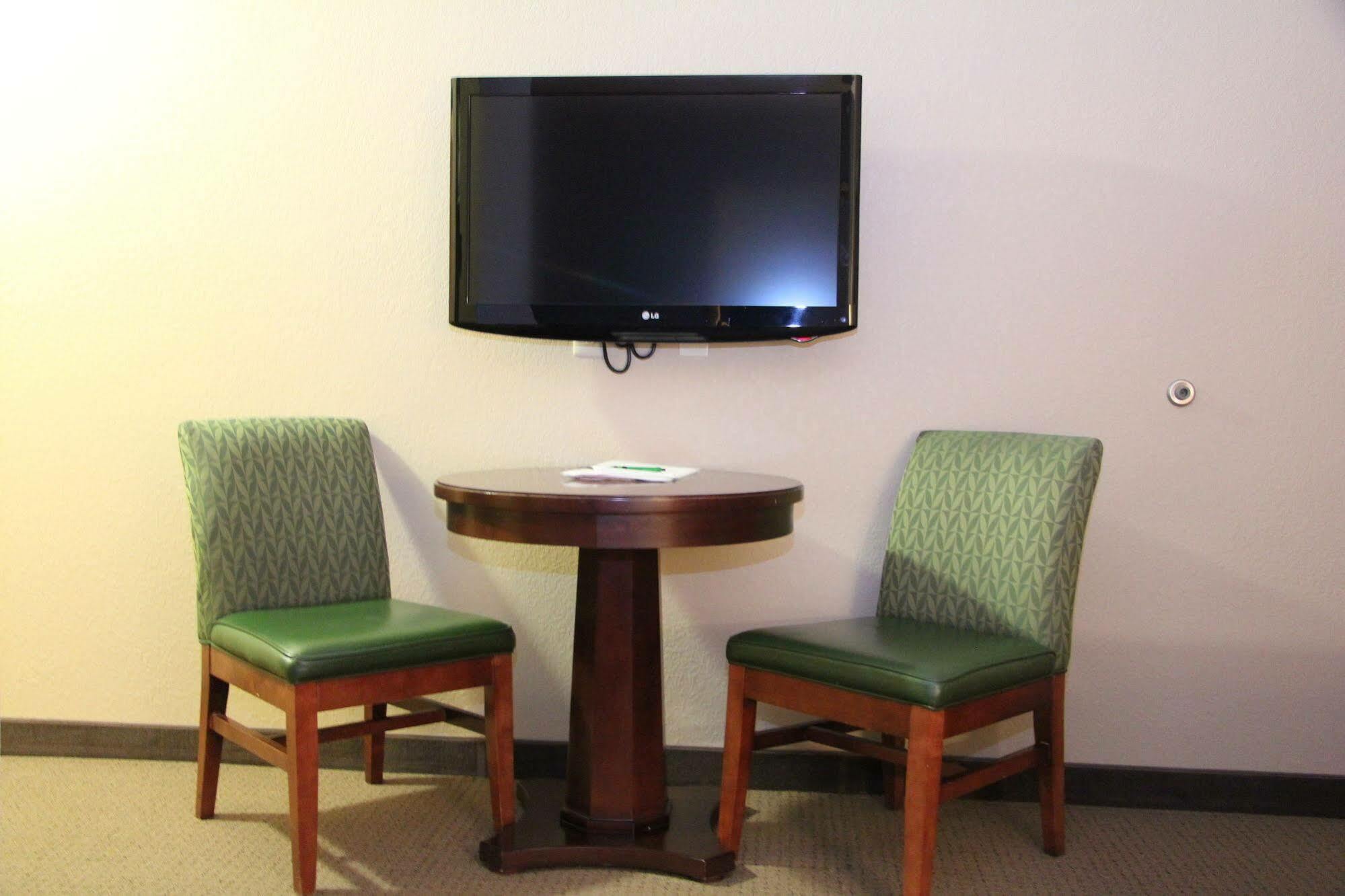Green Acres Hotel Pittsfield Экстерьер фото